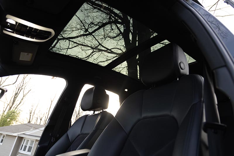 2016 Black Porsche Macan S - Embrace Luxe & Comfort!