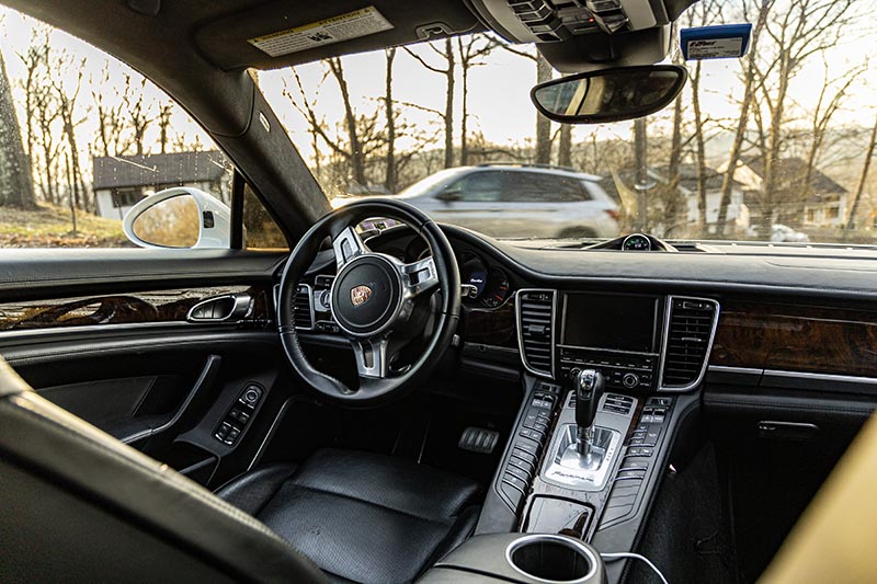 2016 White Porsche Panamera 4 Edition - Pure Elegance Meets Performance!