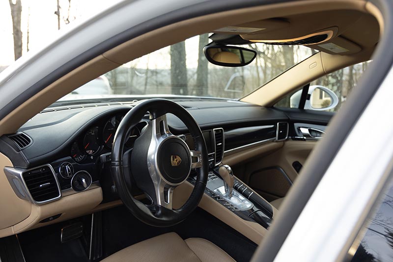 2016 White Porsche Panamera 4 Edition - Pure Elegance Meets Performance!